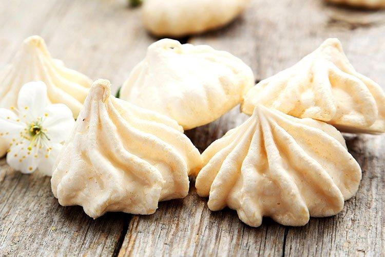 Homemade Meringue in the Microwave - How to Make Recipe