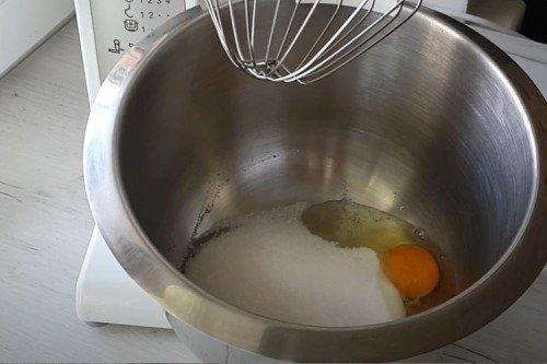 Bizcocho húmedo de kéfir - receta paso a paso
