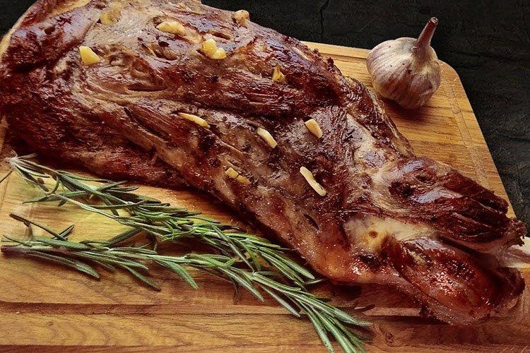 Lamb Leg in Wine - Recipes