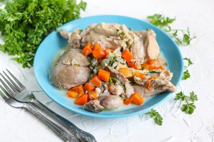 Conejo con verduras en olla de cocción lenta - recetas