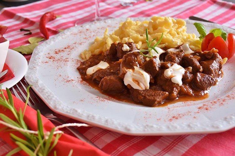 Chicken Liver Goulash - Recipes