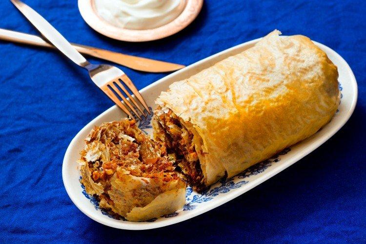 Strudel with Meat and Savoy Cabbage - Recipes