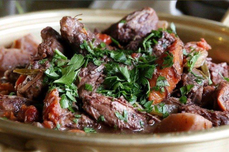 Meat in Red Wine - Recipes