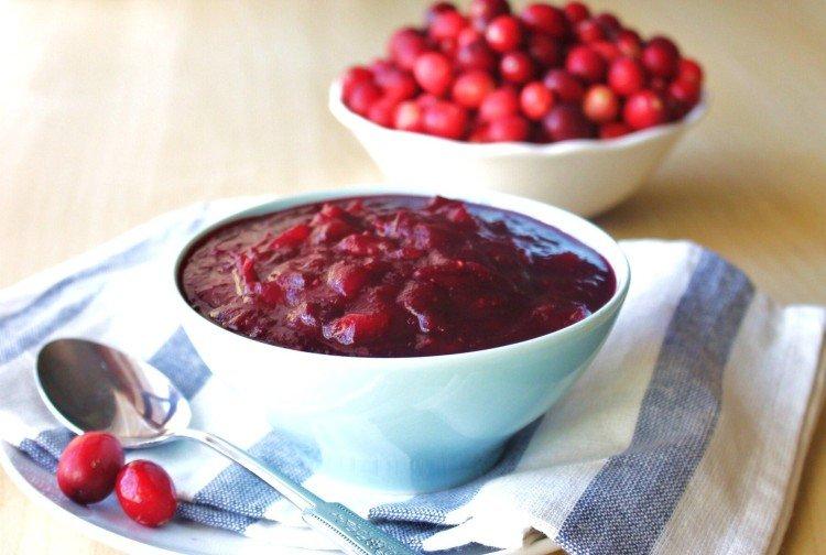 Salsa de arándanos rojos para carne con especias - recetas