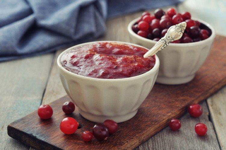 Salsa de arándanos rojos para carne con miel - recetas