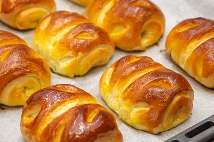Panecillos de masa de levadura con manzanas - recetas paso a paso con fotos