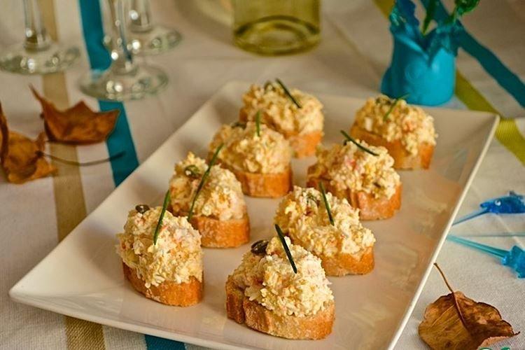 Sandwiches with crab salad for New Year 2021 - recipes