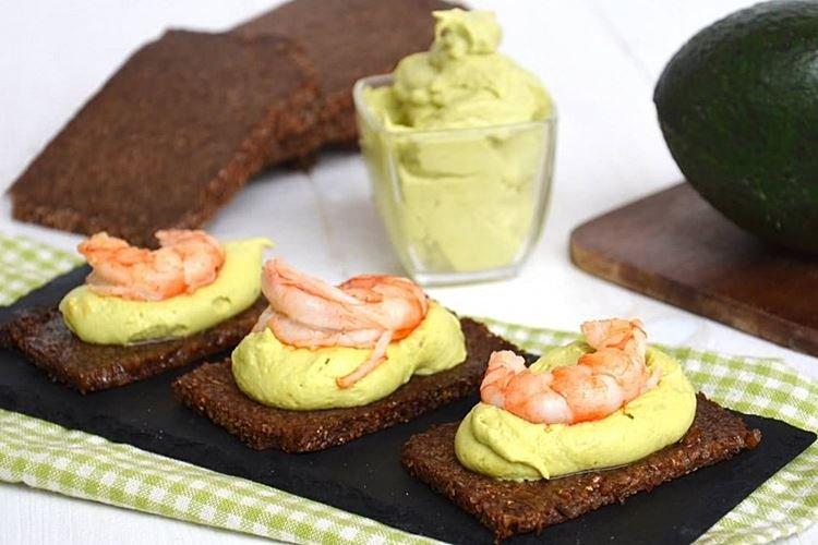 Shrimp sandwiches for New Year 2021 - recipes