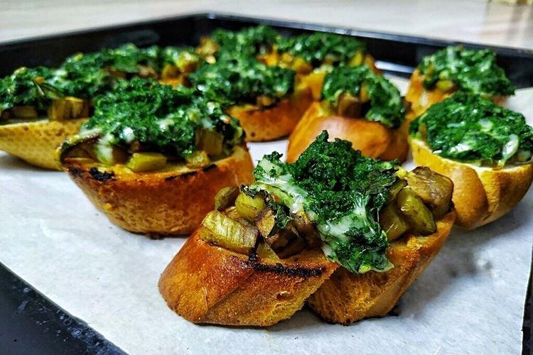 Spinach and cheese sandwiches for New Year 2021 - recipes