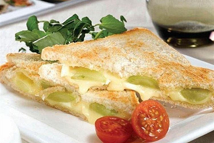 Brie cheese and grape sandwiches for New Year 2021 - recipes