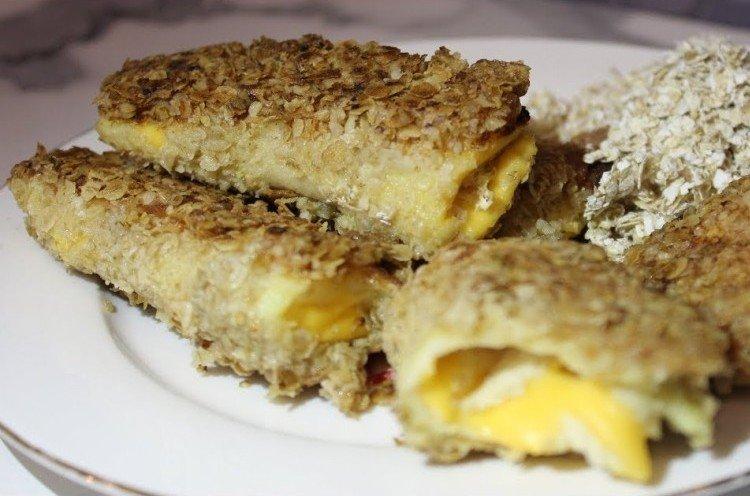Hot Sandwiches with Cheese and Oatmeal for the Holiday Table - Recipes
