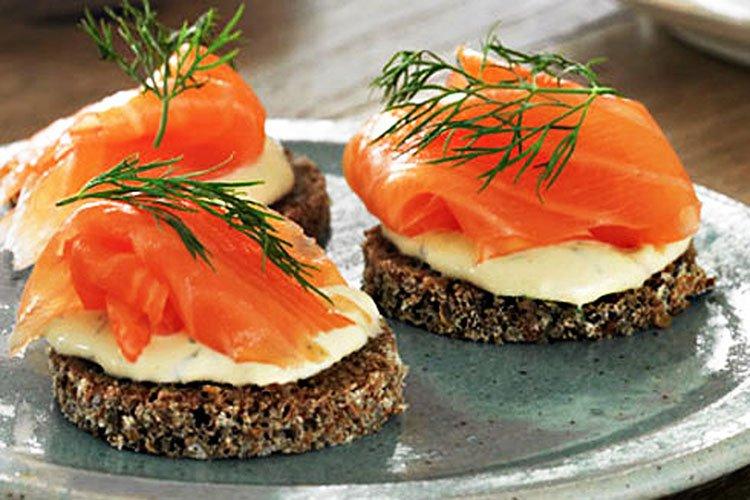 Sandwiches mit Lachs Luftige Wolken - Rezepte