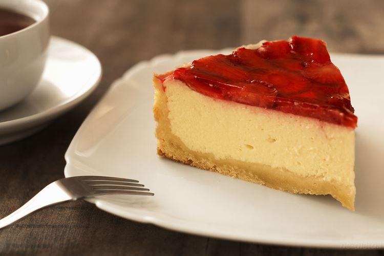 Cottage Cheese Cheesecake with Strawberries - Homemade Recipe