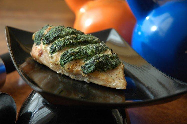 Pollo con espinacas y queso - Qué cocinar con pollo