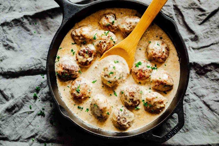 Chicken Meatballs in Milk Sauce - What to Cook with Ground Chicken