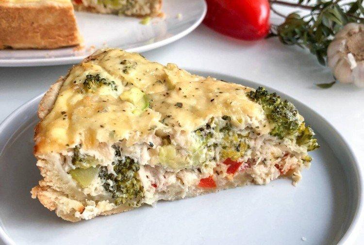 Pie with Ground Chicken and Hawaiian Mix - What to Cook with Ground Chicken