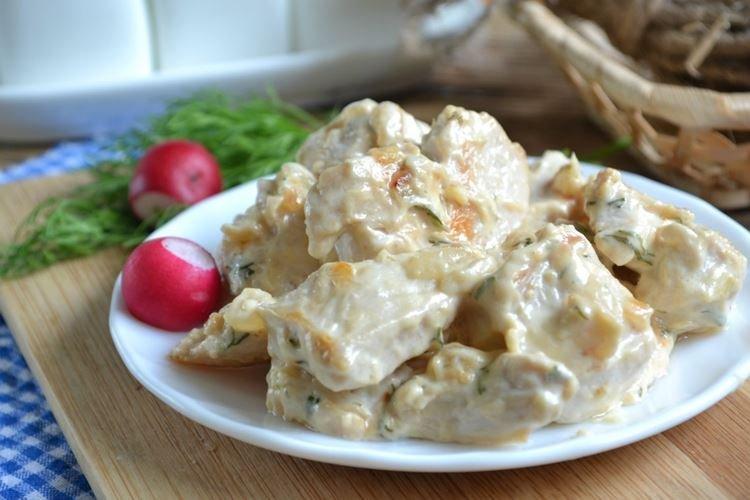 Pechuga de pollo en crema agria - Qué cocinar con pechuga de pollo