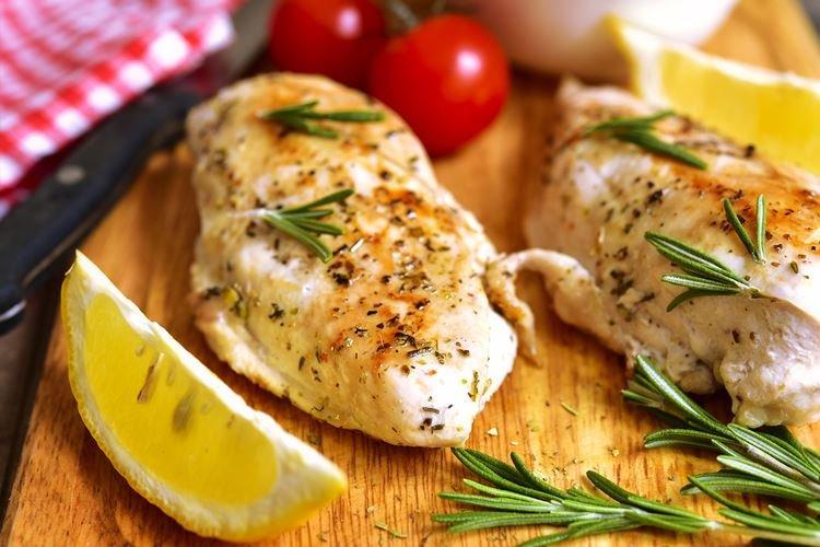 Pechuga de pollo en vino blanco - Qué cocinar con pechuga de pollo