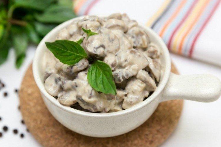 Mushrooms in Cream - What to Cook with Mushrooms Recipes