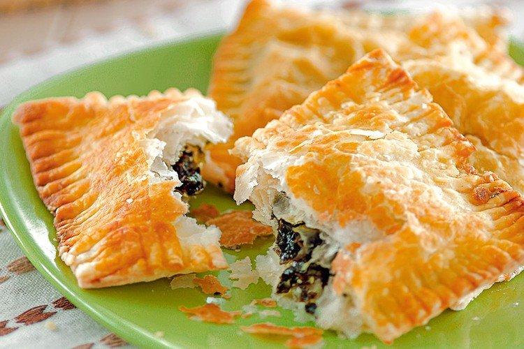 Puff Pastries with Sorrel - What to Cook with Puff Yeast Dough