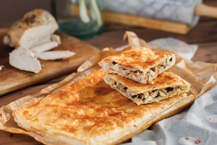 Puff Pastry Pie with Turkey and Vegetables - What to Cook with Puff Yeast Dough