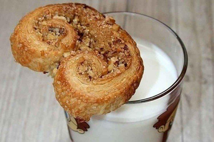 Puff Pastry Ears with Walnuts - What to Cook with Puff Yeast Dough