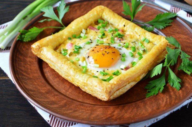 Scrambled Eggs with Ham Surprise - Puff Pastry Recipes