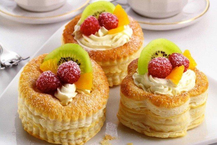 Baskets with Cream Pastries - Puff Pastry Recipes