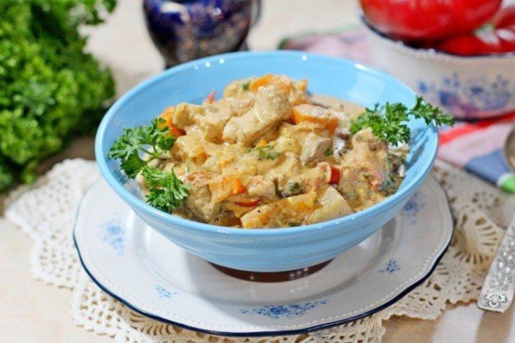 Pork with Vegetables in Cream - What to Cook with Pork