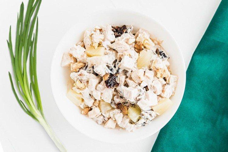 Ensalada de pollo y piña - Recetas para la mesa de Año Nuevo