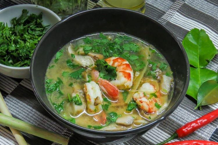 Tom Yum Goong - What to Cook for Lunch Quickly and Deliciously