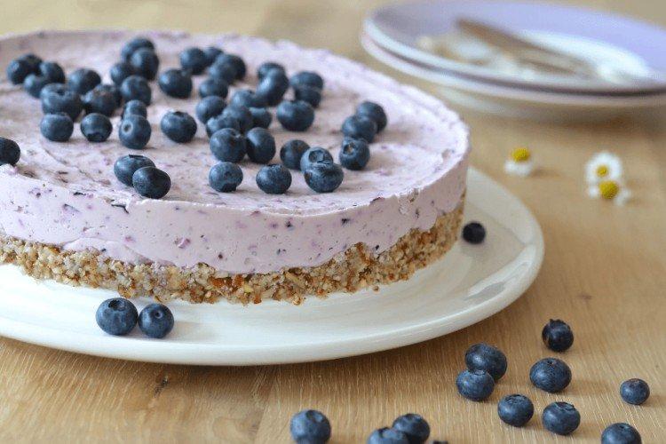 No-Bake Berry Pie - Festive Table Recipes