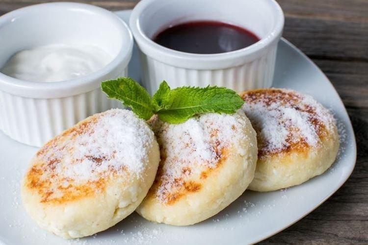 Cottage Cheese Pancakes (Syrniki) - What to Cook for Dinner Quickly and Deliciously