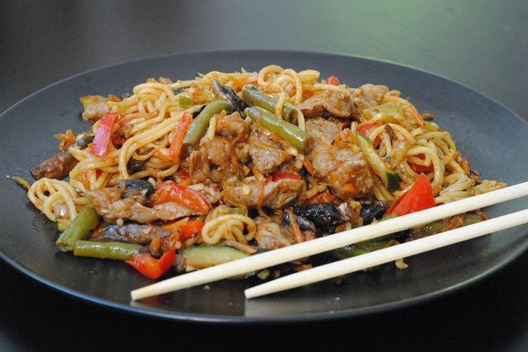Wok with Chicken and Vegetables - What to Cook for Dinner Quickly and Deliciously