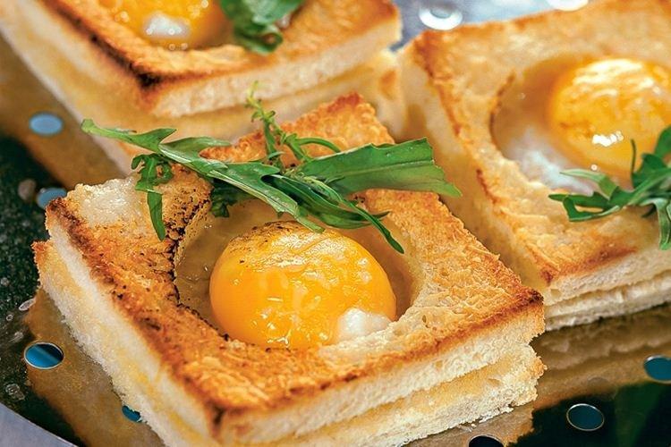 Sándwiches calientes con huevo - Recetas para el cumpleaños de un niño