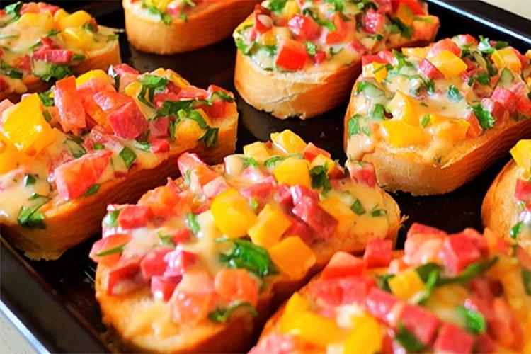 Sándwiches calientes Caleidoscopio - Recetas para el cumpleaños de un niño