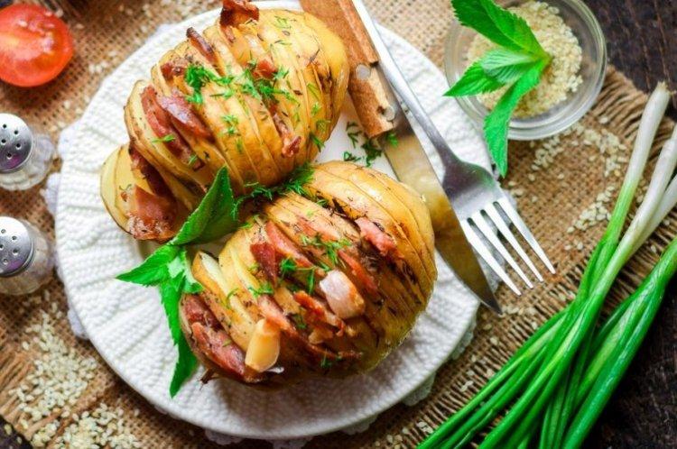 Accordion Potatoes - What to Cook for a Child's Dinner