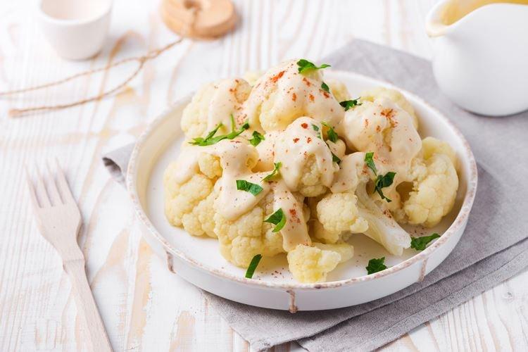 Cauliflower with Cheese Sauce in the Oven - Recipes