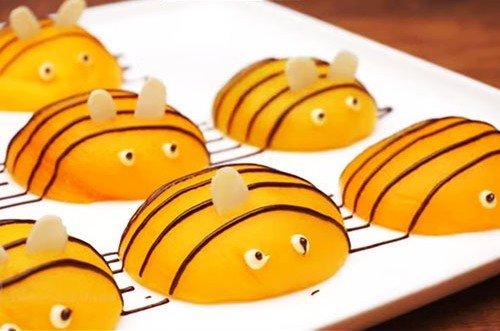 DIY Kids' Bees Cake - Step-by-Step Recipe