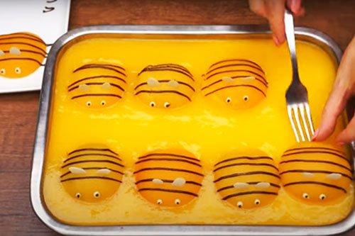 DIY Kids' Bees Cake - Step-by-Step Recipe
