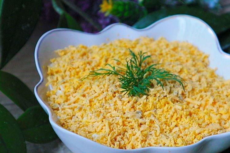 Ensalada dietética mimosa - recetas