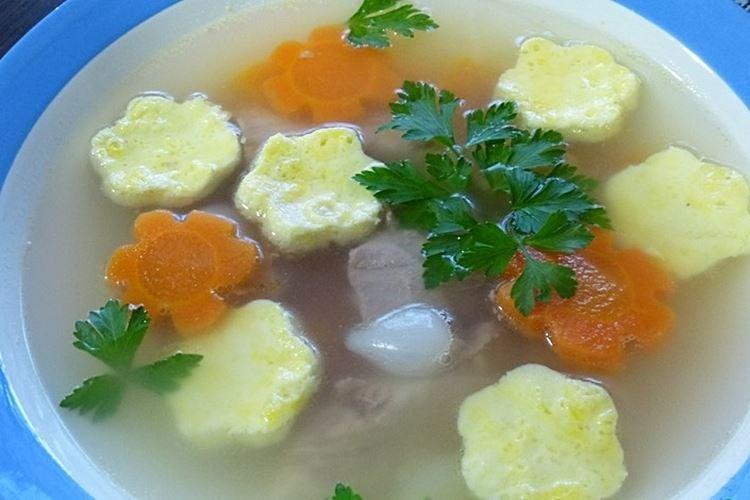 Diät-Suppe mit Omelett - Rezepte