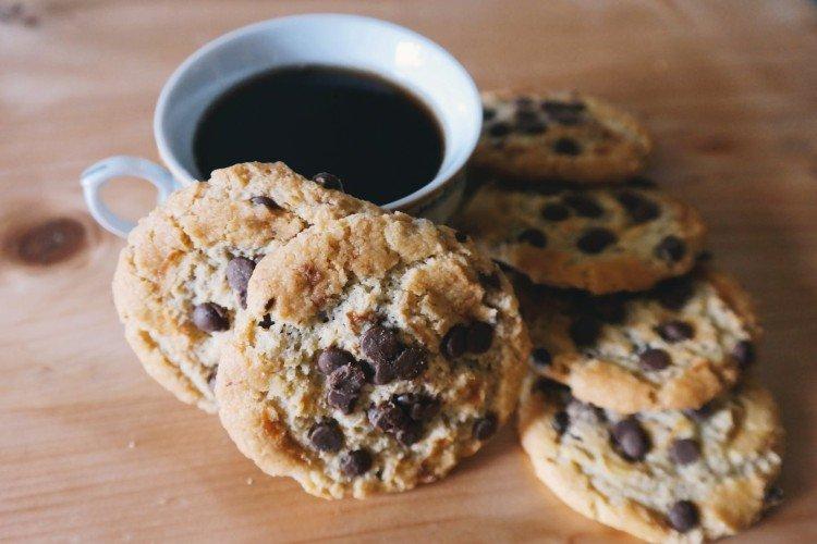 Chocolate Chip Cookies - homemade cookies simple and delicious recipes