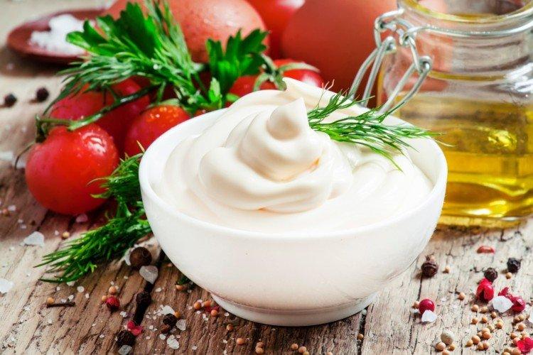 Hausgemachte Mayonnaise mit Milch - Rezept zur Zubereitung