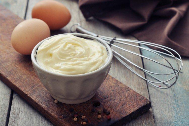 Hausgemachte Mayonnaise mit Wasser - Rezept zur Zubereitung