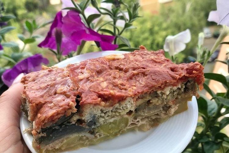 Cazuela de carne picada, calabacines y berenjenas