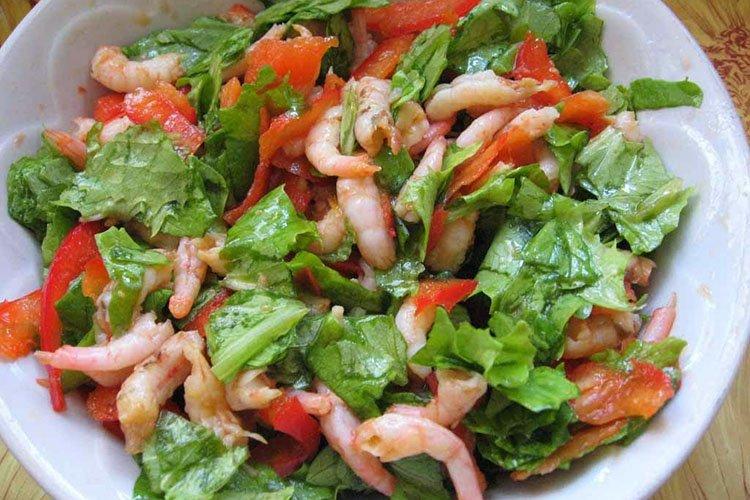 Ensalada con mariscos marinados