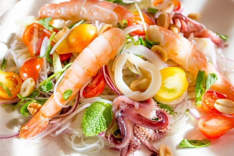 Ensalada vitamínica con mariscos