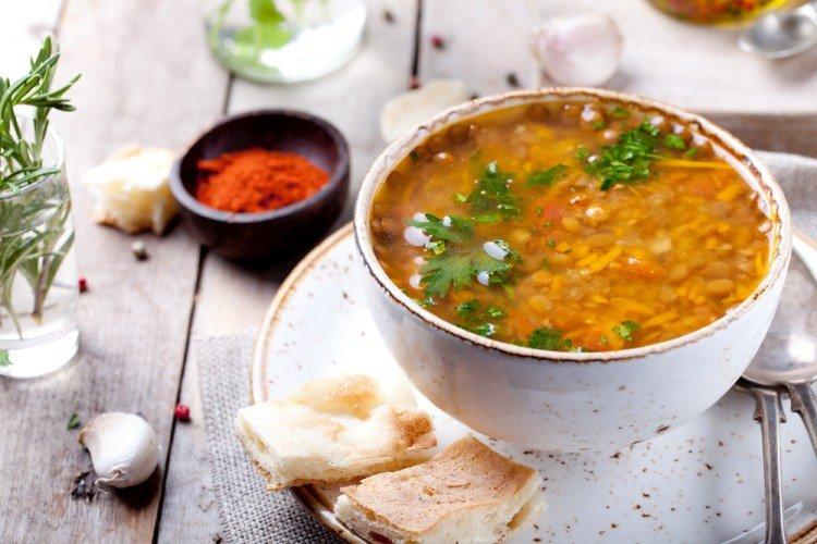Sopa espesa de lentejas de Cuaresma