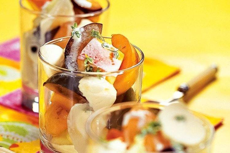Ensalada de frutas con mozzarella